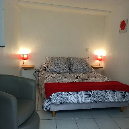 Studio Bourbon * Bourbon-lʼArchambault